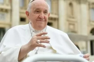El Papa: Mayo será el mes de la oración por la paz y el fin de la guerra