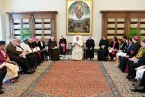 El Papa propone 3 principios clave para reparar los abusos en la Iglesia: Descúbrelos aquí