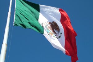 Cómo la Iglesia facilita el diálogo entre jóvenes y policías para construir la paz en México