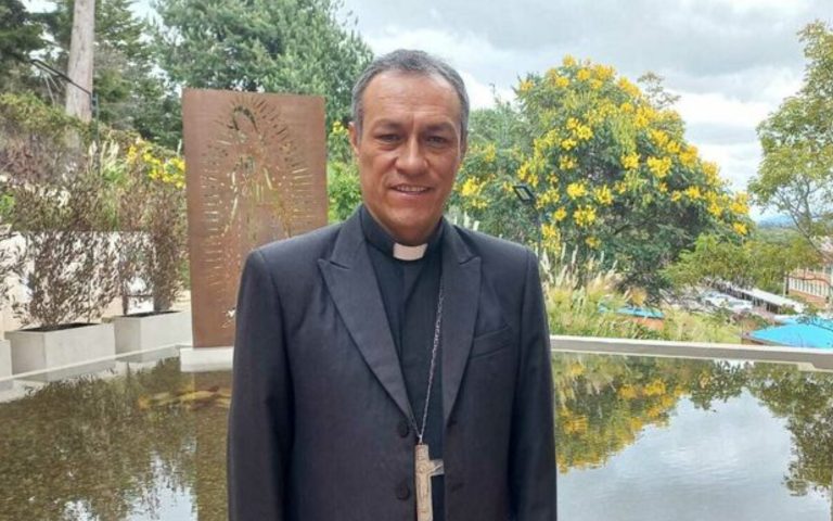 Bajo el Manto del Señor de los Milagros: Una Nueva Guía Pastoral para Cusco