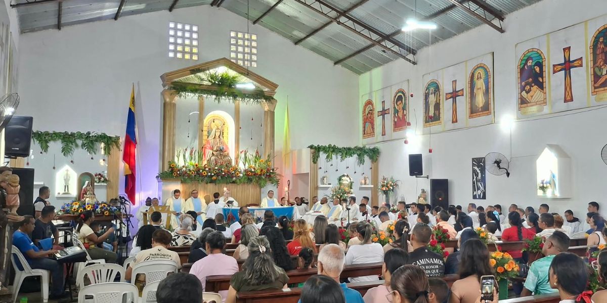Devoción mariana une pueblos